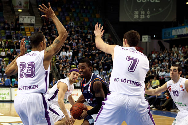 尽管何沐妮 尽管何沐妮