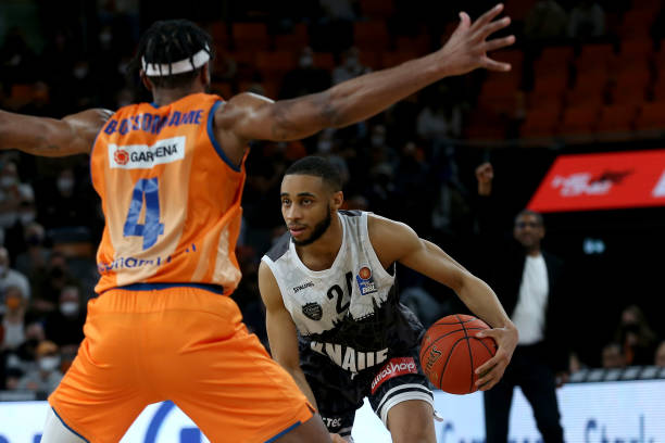 冠资格竞争 冠资格竞争