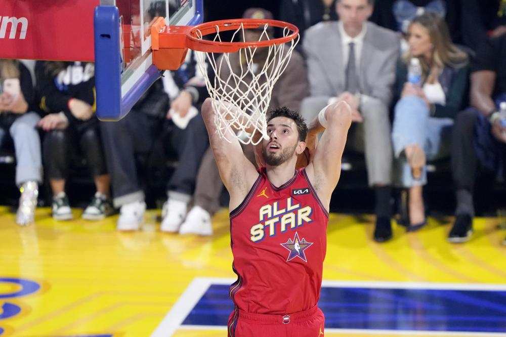 置换两名射 置换两名射